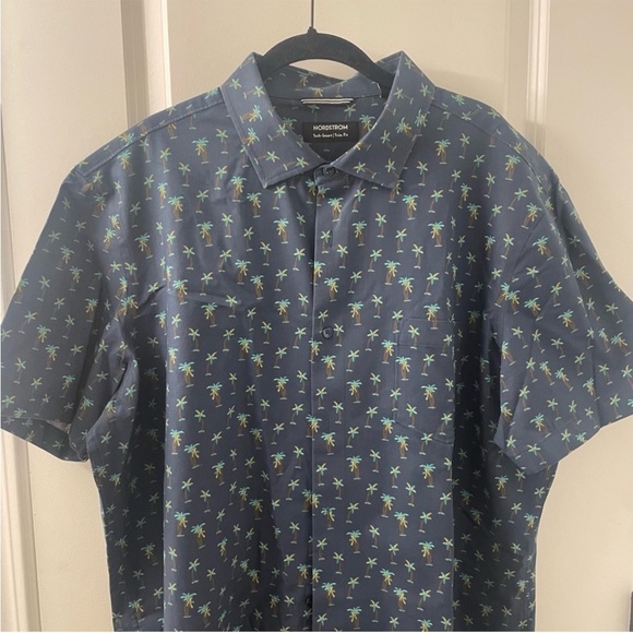 SALE! Nordstrom Tech Smart Trim Fit Short Sleeve Button Up Shirt Tree Print 2XL - Picture 2 of 8